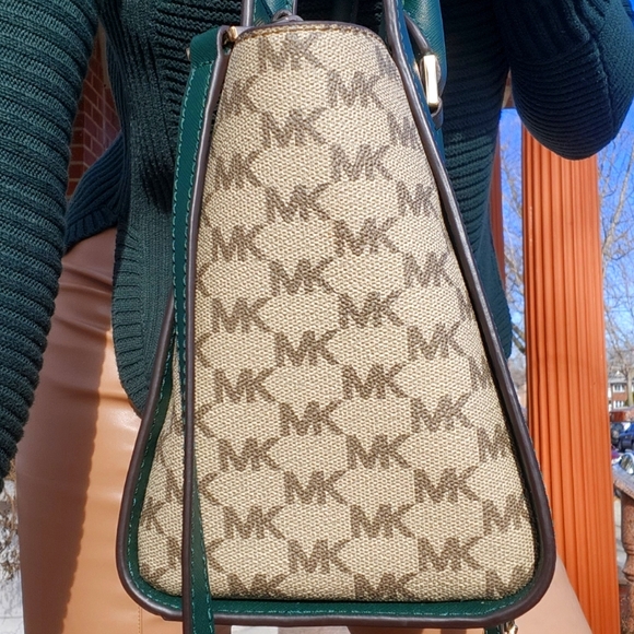 MK Selma Satchel Leather Handbag Medium - Picture 2 of 8